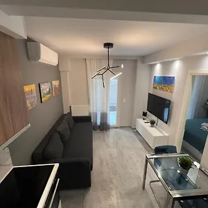  Daire Chic Urban Escape By Thesbnb Yunanistan